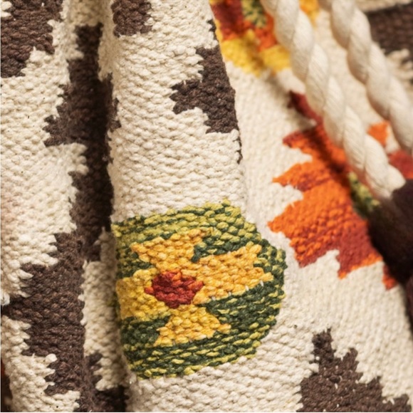 NWT Tan & Cream Boho Mojave Handcrafted Tassel Backpack - Picture 4 of 9